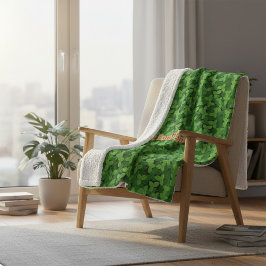 Custom Family Name Blanket with Strawberry Leaves  Fleecefilt