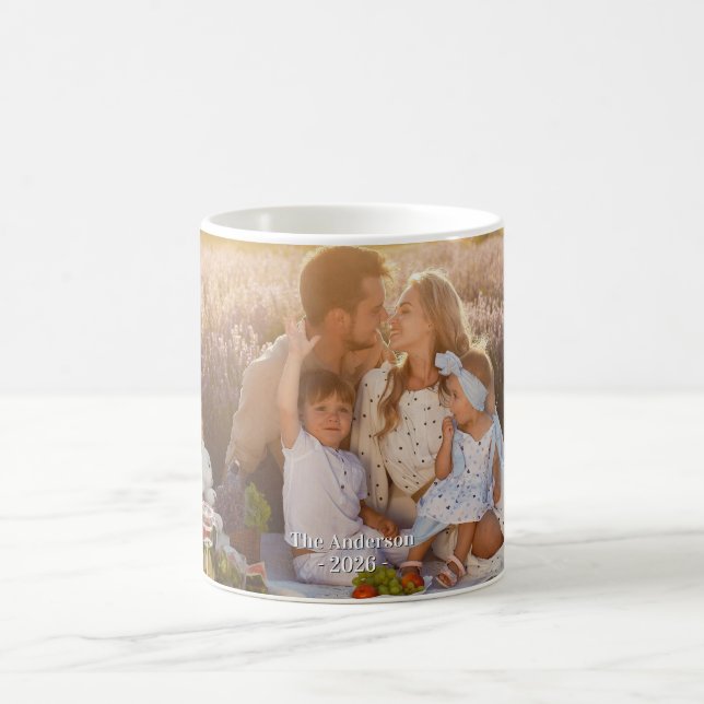 Custom Family Photo – Personalized Last Name  Kaffemugg (Center)