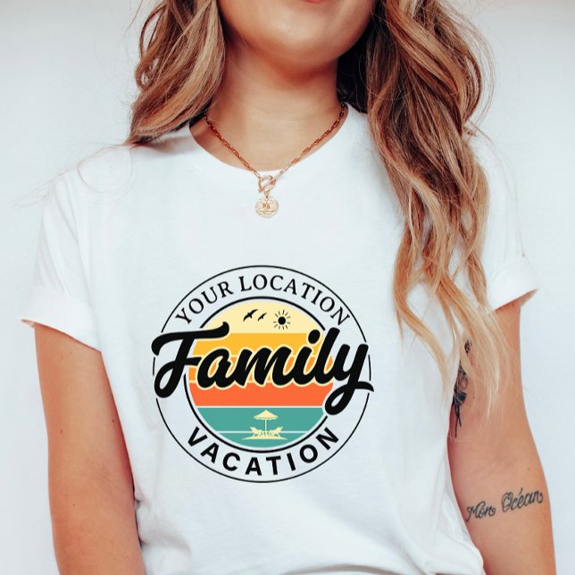 Custom Family Vacation; Retro Summer City Badge T Shirt (Skapare uppladdad)