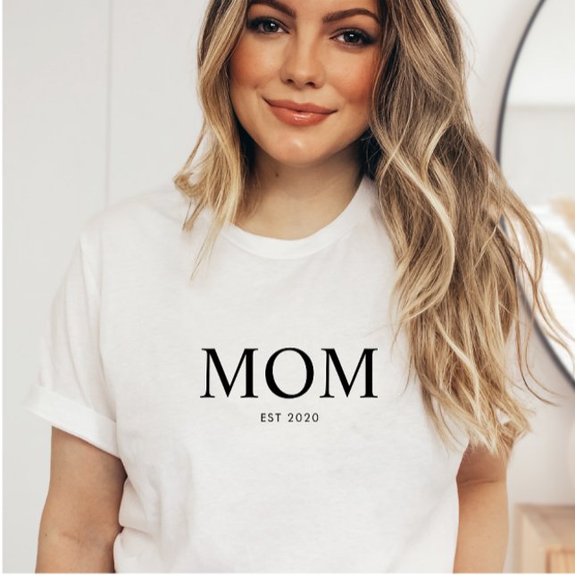Custom Modern Black Established Mom T Shirt (Skapare uppladdad)