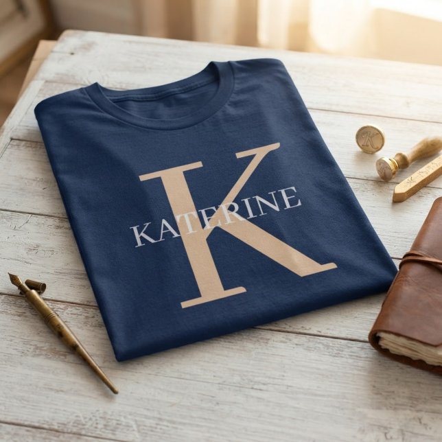 Custom Monogram Personalized Initial Name  T Shirt (Skapare uppladdad)