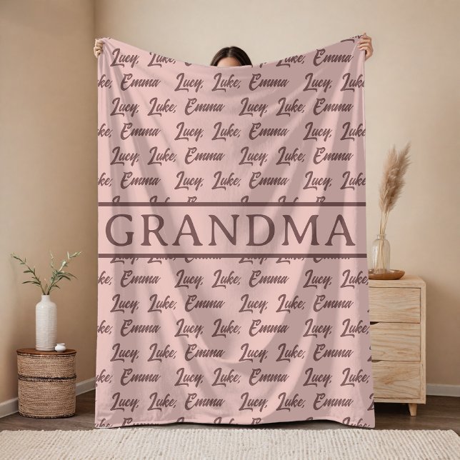 Custom Name Blanket Birthday Gift for Mama or Nana Fleecefilt (Mother’s Day gift for mom, Christmas gifts for mom and grandma, Birthday gifts for mom and grandma)