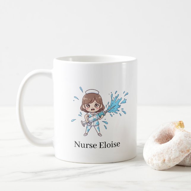 Custom Name Funny Nurse Overflowing Syringe Mug Kaffemugg (Med munk)