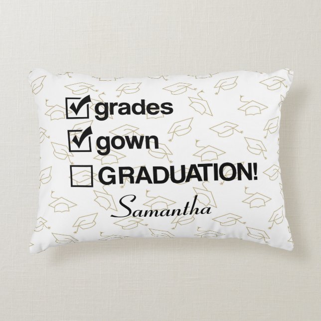 Custom Name Graduation Gift | Funny Graduation Prydnadskudde (Framsidan)