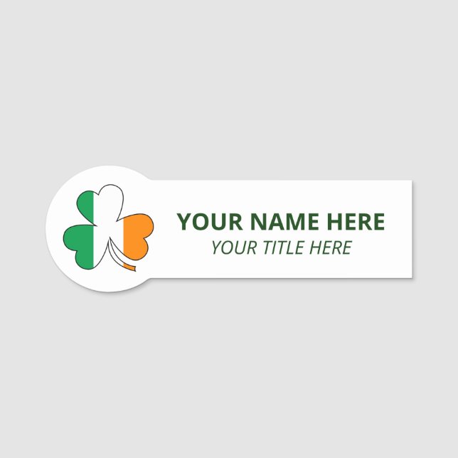 Custom Name & Title St Patrick's Day Shamrock Namnbricka (Framsida)