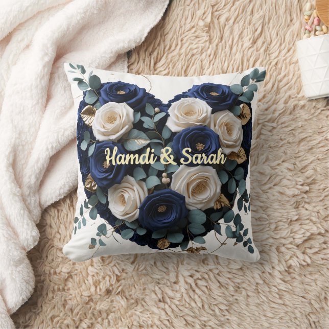 Custom Navy Gold Floral Monogram Heart Pillow Kudde (Filt)
