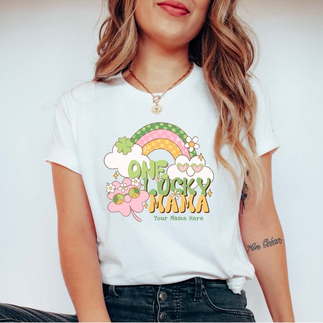 Custom One Lucky Mama Retro Groovy Rainbow T Shirt (Skapare uppladdad)