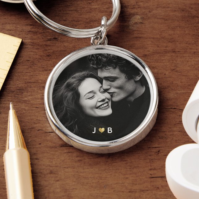 Custom Photo Initial Heart Monogram Couples Gift Rund Silverfärgad Nyckelring (Skapare uppladdad)