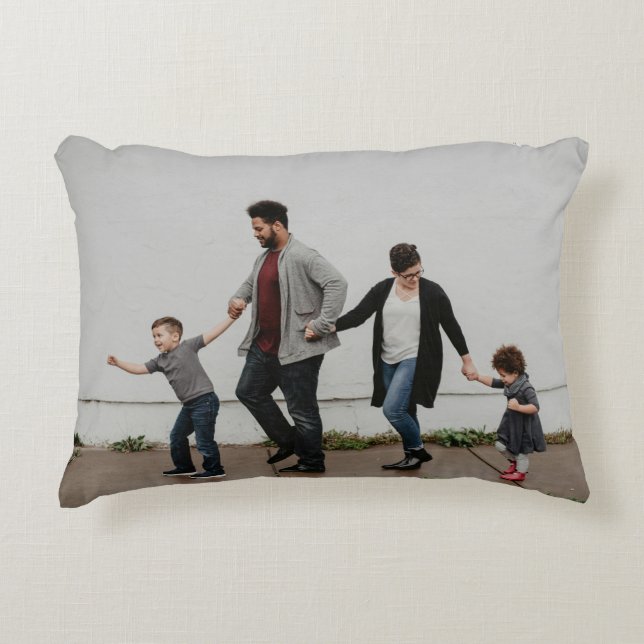 Custom Photo Pillow – Personalized Decorative Cush Prydnadskudde (Framsidan)