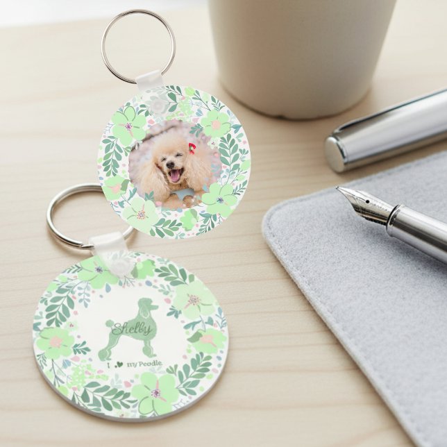 Custom Poodle Photo with Mint Green Floral Wreath Nyckelring (Skapare uppladdad)