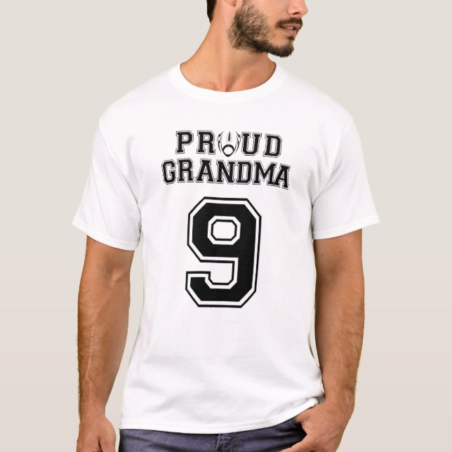 Custom Proud Football Grandma Number 9 Personalize T Shirt (Framsida)