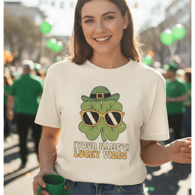 Custom Retro St Patrick's Day T-Shirt | Personaliz (Skapare uppladdad)