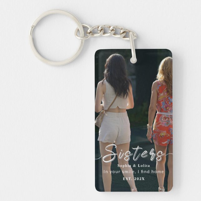 Custom Sisters Photo Keychain – Gift for Her (Framsidan)