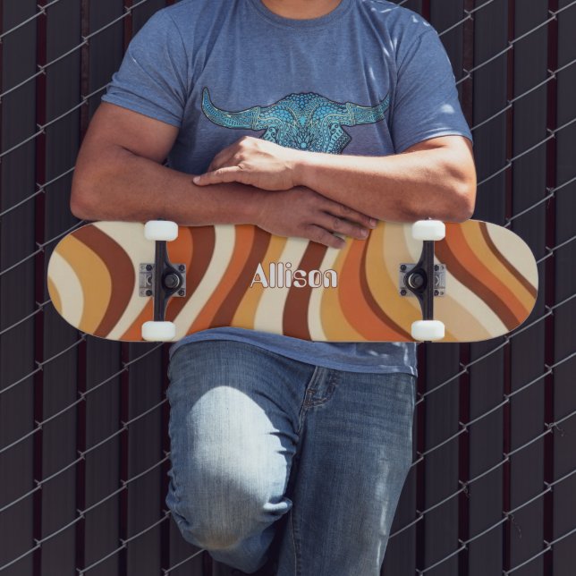 Custom  Skateboard with 70s Retro Wave Graphic  (Utomhus 3)