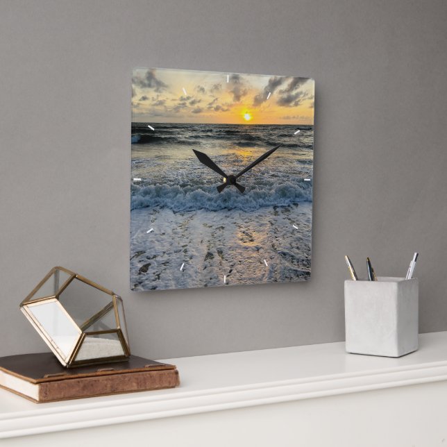 Custom Wall Clock (Add Your Own Photo and/or text) Fyrkantig Klocka (Kontor)