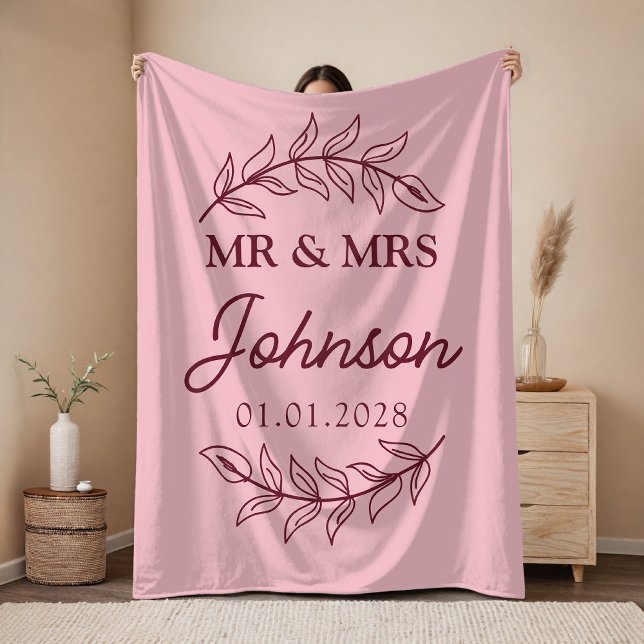 Custom Wedding Blanket Gift for Husband and Wife Fleecefilt (Custom Pink Couple Throw Blanket – Cozy Wedding or Engagement Gift for Her or Him)