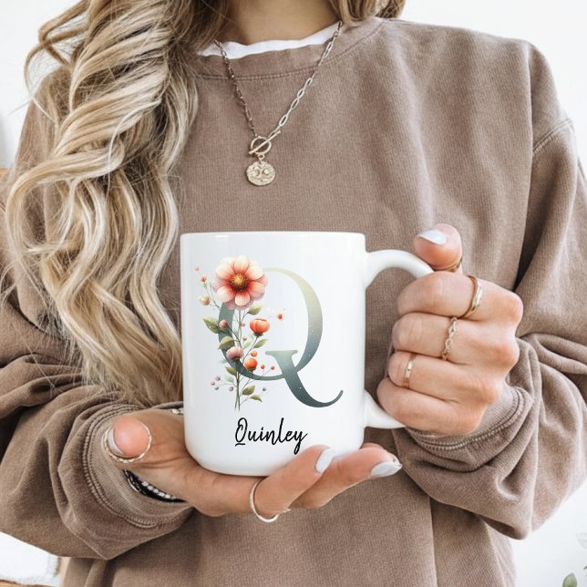 Custom Wildflower Initial Mug for Mom or Grandma Kaffemugg (wildflower mug, floral monogram mug, personalized flower mug, initial coffee mug for women,)