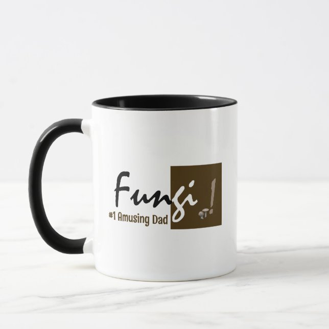 Customical Humous Fungi Pun Typography, Brown Mugg (Vänster)