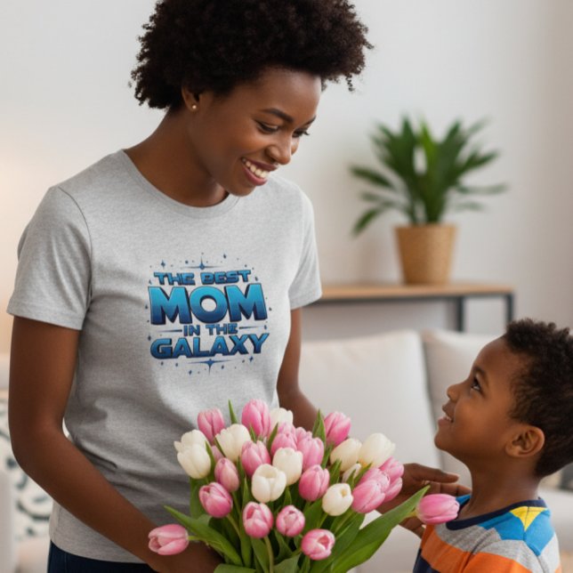Customized Best Mom T-shirt (Skapare uppladdad)