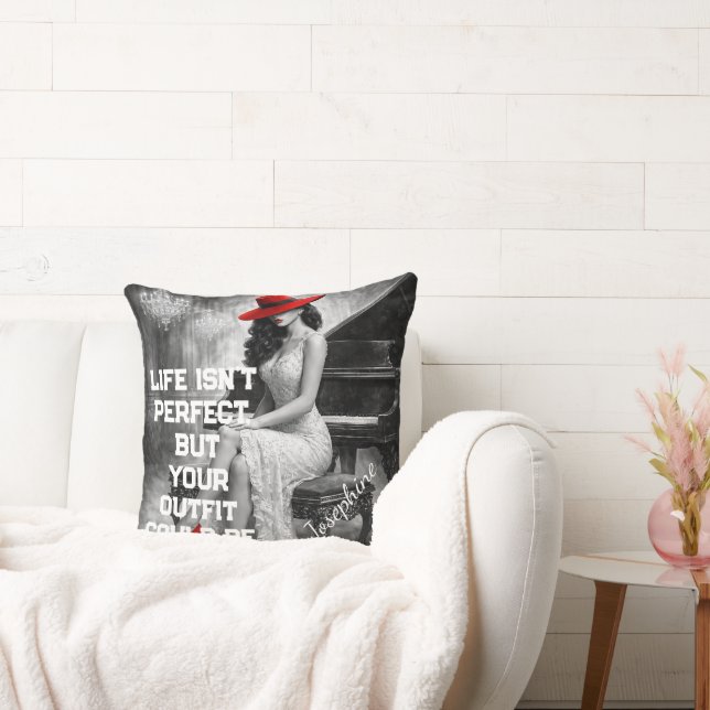 Customized Red Hat Piano Glam Fashion Quote Chic  Kudde (Soffa)