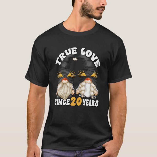 Cute 20th Wedding Anniversary Gnomes For Penguin M T Shirt (Framsida)