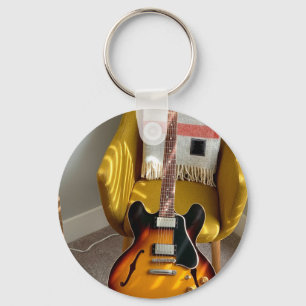 Cute Acoustic Guitar Nyckelring