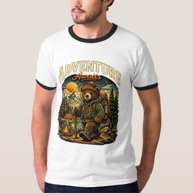 Cute Adventure Bear T-Shirt – Hiking Nature Explor (Framsida)