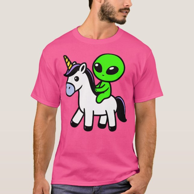 Cute Alien Riding Unicorn T Shirt (Framsida)