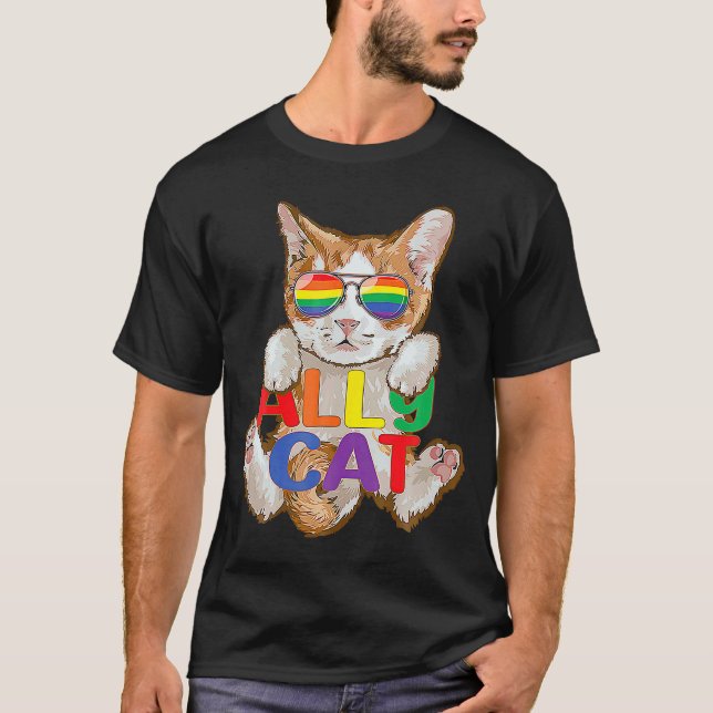 Cute Ally Cat LGBT Gay Rainbow Pride Flagga Kitten T Shirt (Framsida)