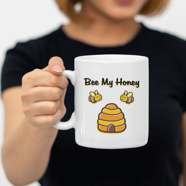 Cute and Sweet Bee My honey Beehive T-Shirt Två-Tonad Mugg (Skapare uppladdad)
