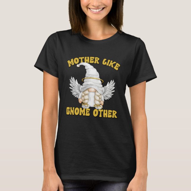 Cute Angel Mom Gnome Graphic For Women And Mothers T Shirt (Framsida)