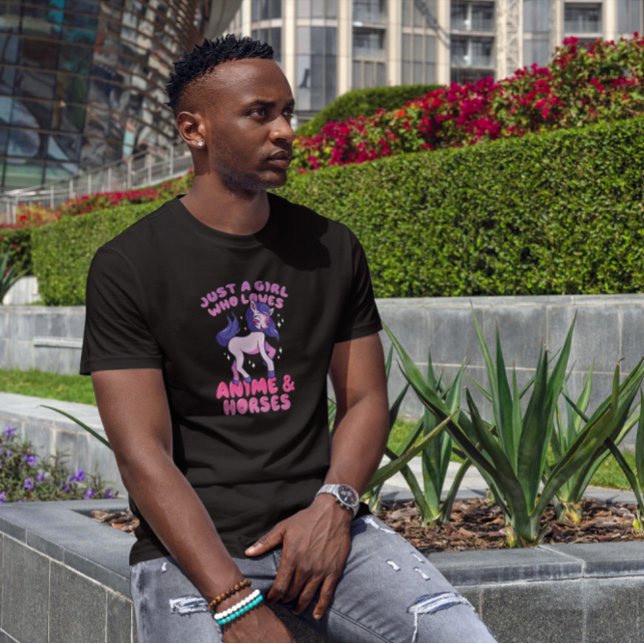 Cute Anime and Horses T Shirt (Skapare uppladdad)