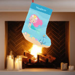 Cute Anpassningsbar Sjöjungfru Beach House Kids Liten Julstrumpa<br><div class="desc">En söt sjöjungfru ungar julstrumpor för en vacker liten flicka som kärlek simmar på sommaren med sjöjungfruar. En söt rosa hade en sjöjungfru som simmade runt de vackra sjöarna i havet. En coola barngåva till stranden älskare.</div>