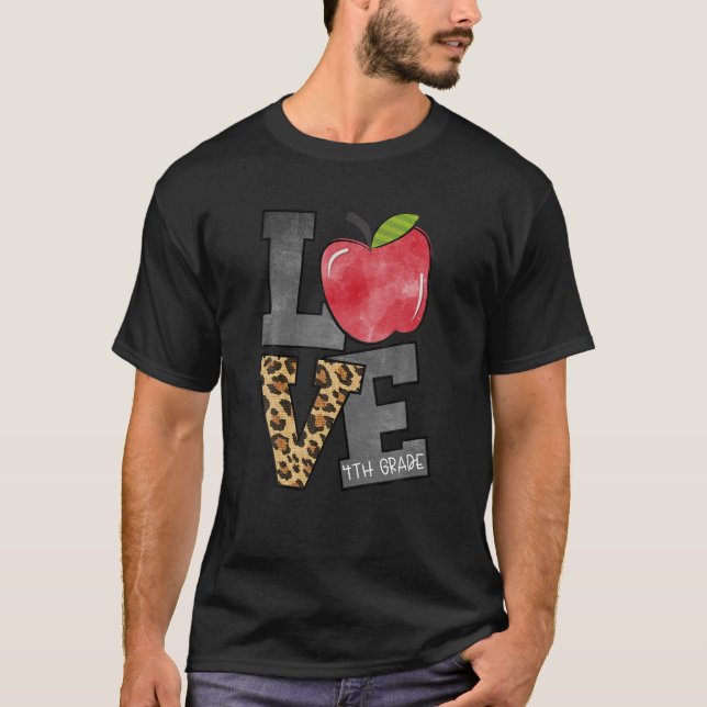 Cute Apple Leopard Kärlek 4:e Klass-teamet Fjärde  T Shirt (Framsida)
