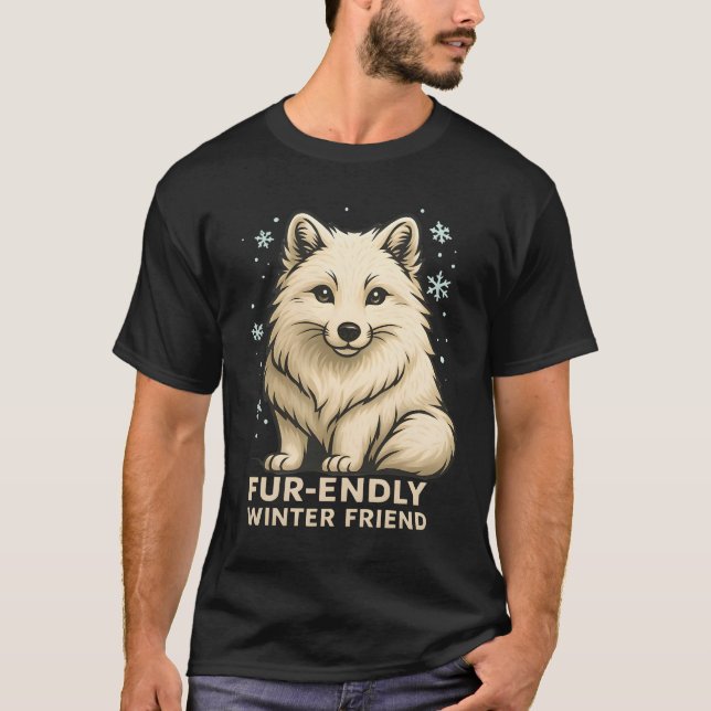 Cute Arctic Fox – “Fur-endly Winter Friend” T Shirt (Framsida)