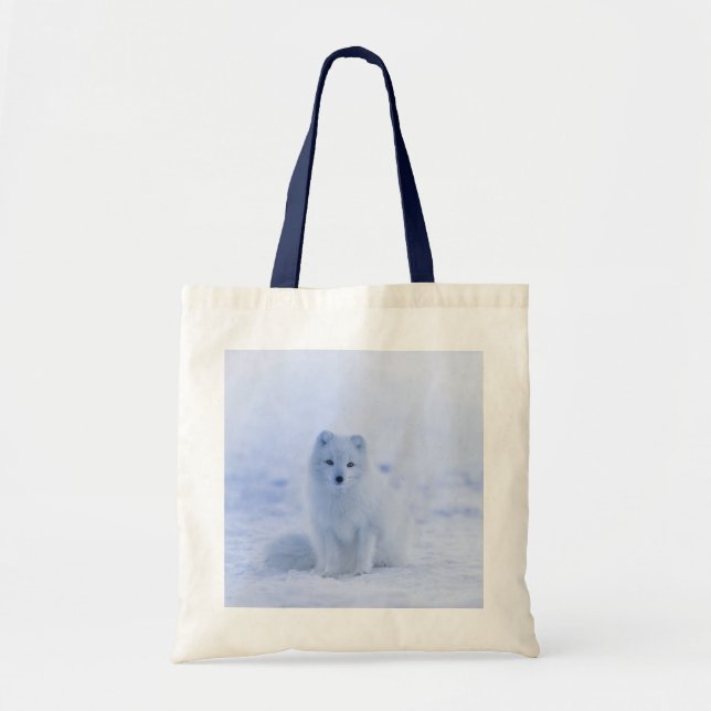 Cute Arctic Fox on Snowy Winter Background Tygkasse (Framsidan)