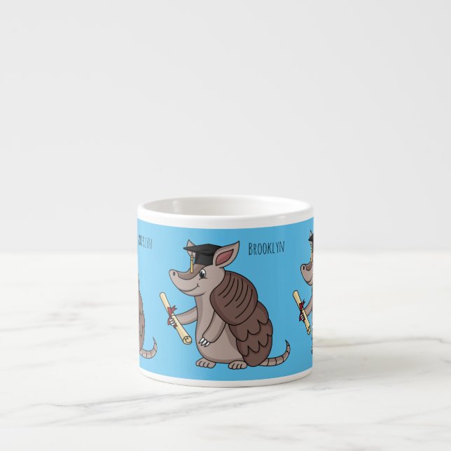 Cute armadillo med studentmössa tecknad espressomugg (Framsidan)