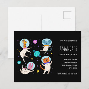 Cute Astronaut-djur som Flyter i Space Birthday Inbjudan Vykort