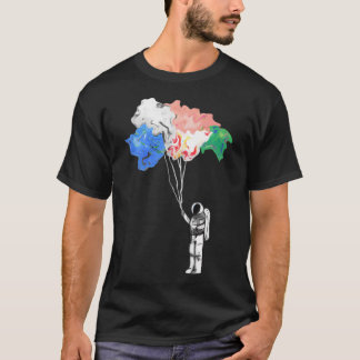 Cute Astronaut Holding on to Abstrakt Ballods T Shirt