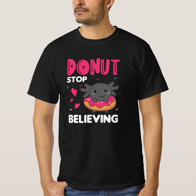 Cute Axolotl Funny Animals in Donut Rosa T Shirt (Framsida)