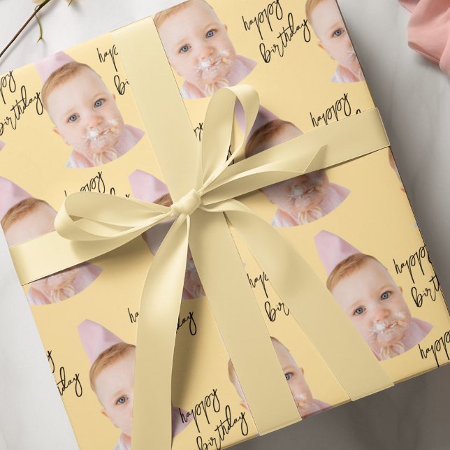 Cute Baby Ansikte födelsedag | Personlig Photo Presentpapper (Skapare uppladdad)