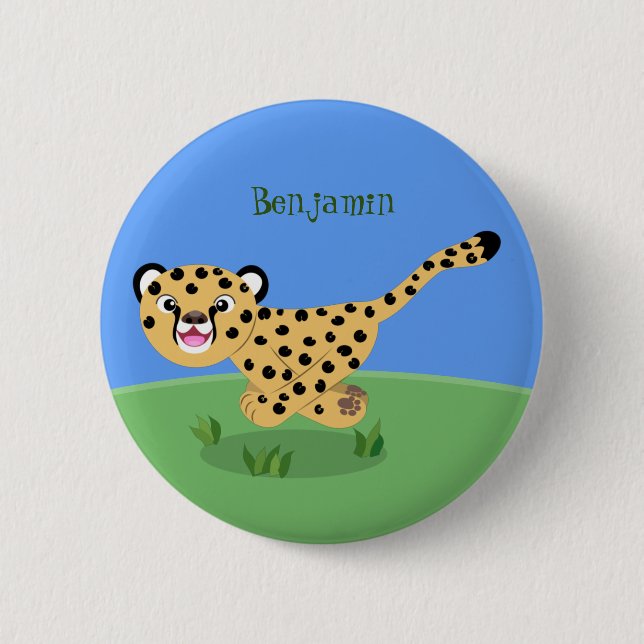 Cute baby cheetah som kör tecknad illustration knapp (Framsida)