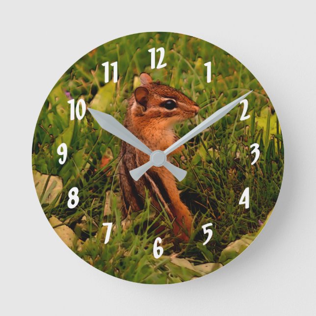 Cute Baby Chipmunk Animal Art Rund Klocka (Framsida)