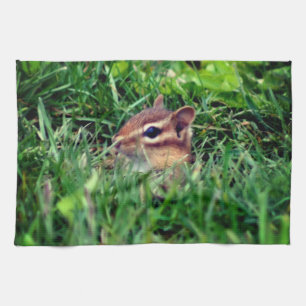 Cute Baby Chipmunk Peeking Wildlife Kökshandduk