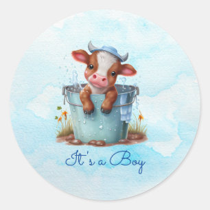 Cute Baby Cow i Bucket Blue Baby Shower en pojke Runt Klistermärke