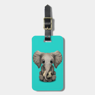 Cute Baby Elephant med fotbolls-bollar Bagagebricka