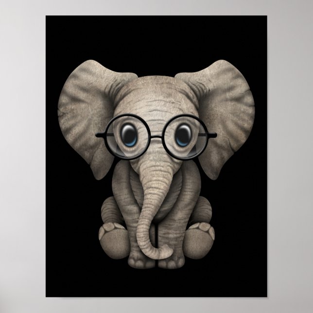 Cute Baby Elephant med läsglasögon svart Poster (Framsidan)