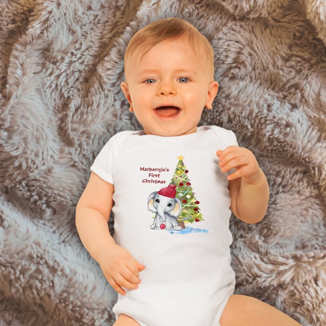 Cute Baby Första julen Elephant Namn T Shirt (Skapare uppladdad)