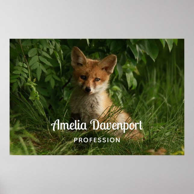 Cute Baby Fox i ett Grönt Forest Business Poster (Framsidan)