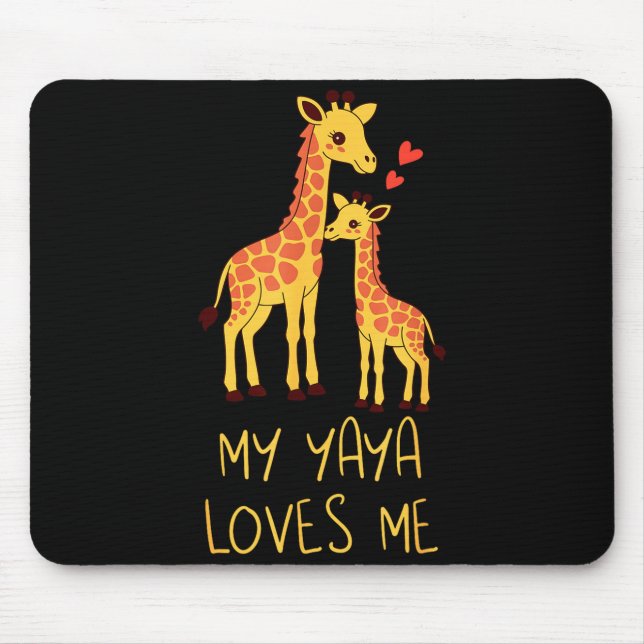 Cute Baby Giraffe And Grandma My Yaya Loves Me  Musmatta (Framsidan)